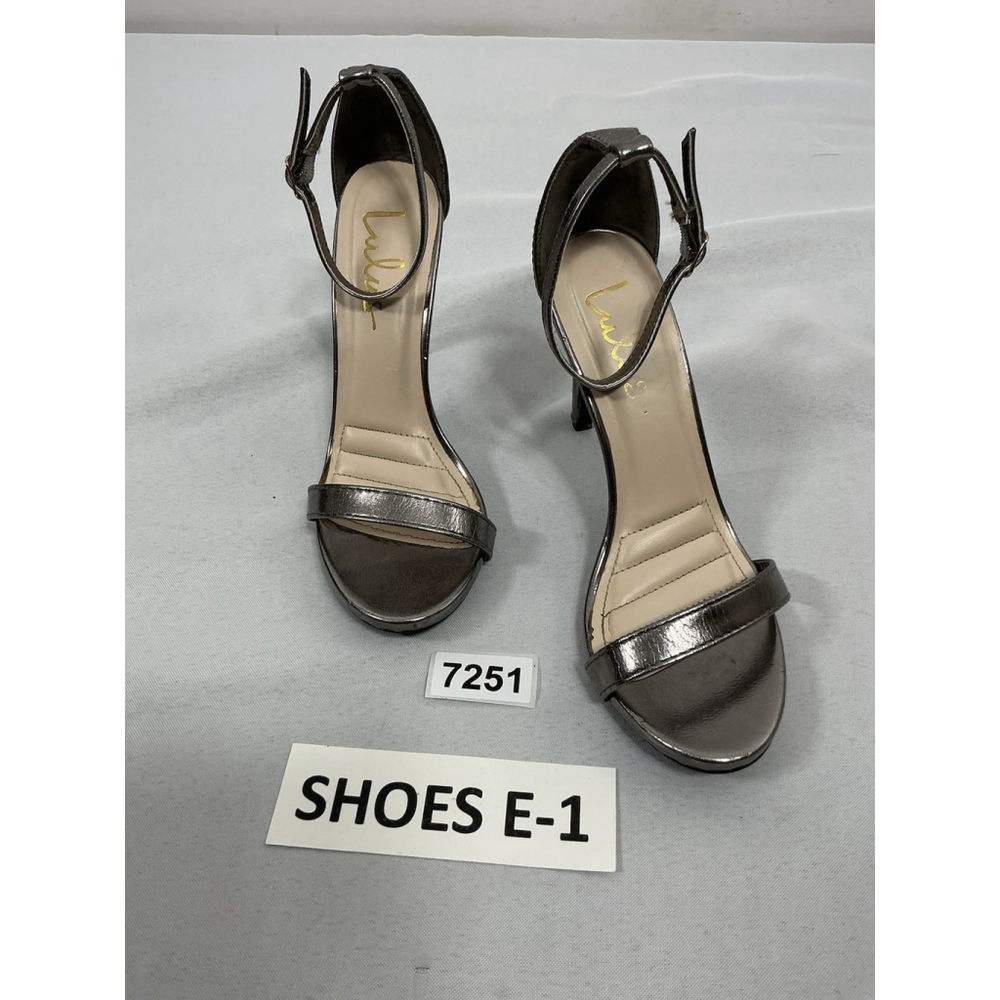 Womans Excellent Condition Lulus Strappy Stiletto Sandals Size 7 Silver